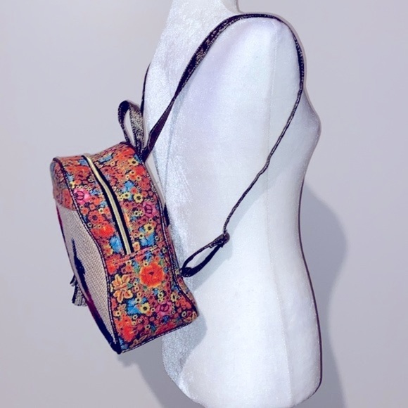 Frida kahlo ditzy floral metallic mini backpack purse bag - Picture 4 of 10
